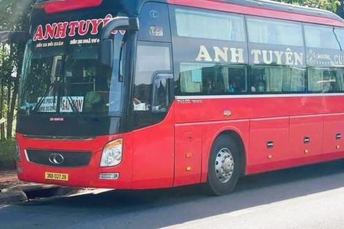 Quảng Trị: Phát hiện xe khách Bắc - Nam có phù hiệu tuyến cố định hết hạn vẫn hoạt động