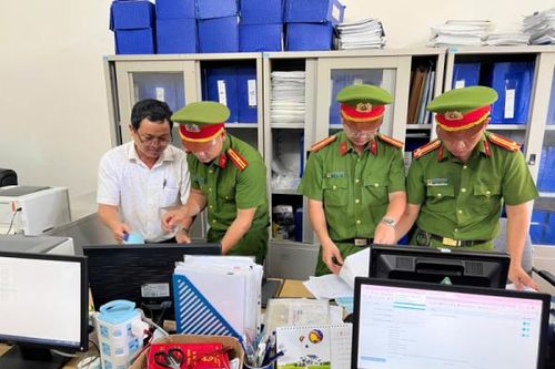 Liên quan vụ 'gặm' tiền hoán cải tàu cá, cựu Trưởng và Phó Chi Cục thủy sản Huế bị khởi tố