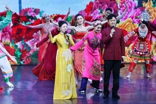'Sắc màu Trung Hoa' – Nhịp cầu nối hai nền văn hóa