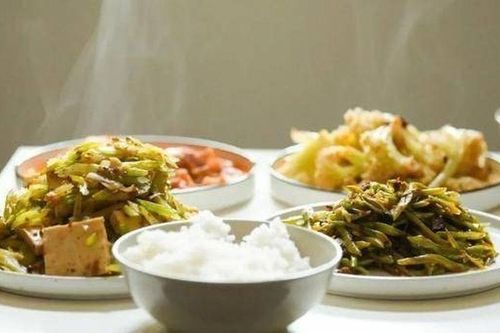 Cả nhà đều mắc ung thư: Cảnh báo 5 loại thực phẩm để lâu trong tủ lạnh gây họa khôn lường, người Việt hay tiếc của để lại