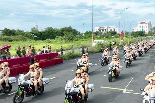 Công an thành phố Hà Nội:Nỗ lực thi đua kỷ niệm những ngày lễ lớn