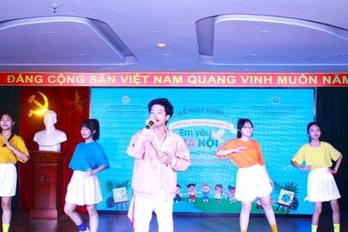 Khởi động Cuộc thi vẽ tranh thiếu nhi quốc tế 'Em yêu Hà Nội - Thành phố vì hòa bình' năm 2025