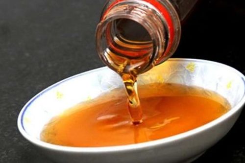 Nước mắm còn thừa có cần bảo quản trong tủ lạnh không? Câu trả lời khiến nhiều người bất ngờ