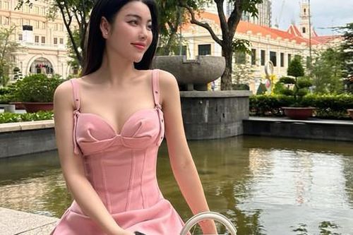 Nhan sắc cuốn hút của Hoa hậu Du lịch Bản sắc Việt Nam ở tuổi 21