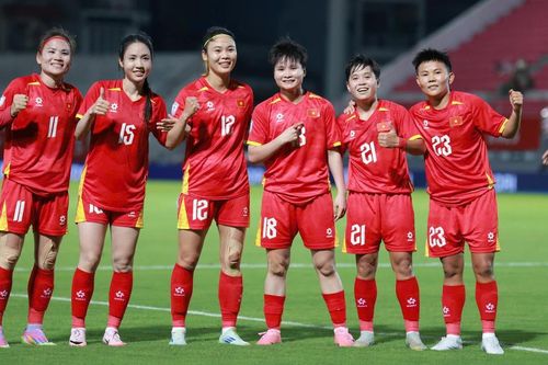 HLV Mai Đức Chung: 'Tôi muốn đội tuyển Việt Nam thắng đậm hơn'