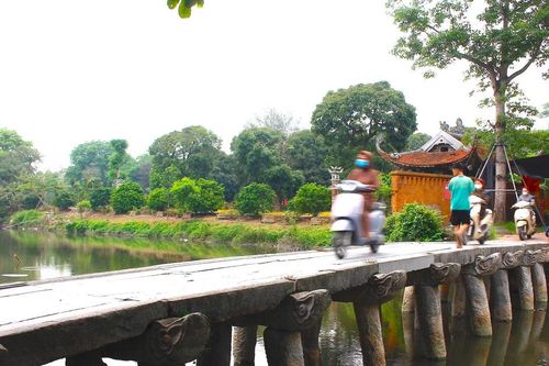 Cầu đá cổ 'độc nhất vô nhị' ở Bắc Bộ