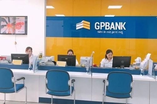 Hai ngân hàng yếu kém phải 'thay tên, chuyển chủ' hiện ra sao?
