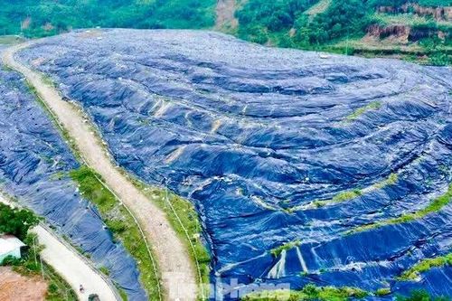 Đà Nẵng: Dân khổ sở vì sống cạnh bãi rác bốc mùi suốt ngày đêm