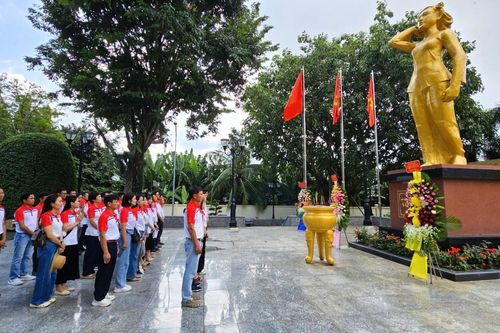 PV GAS VUNG TAU: Hành trình về nguồn tiếp lửa truyền thống gắn kết