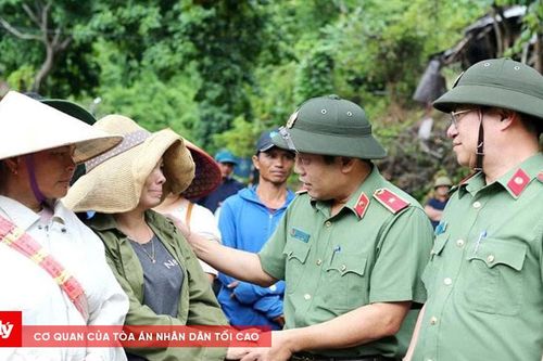 Chiến dịch 40 ngày đêm dựng lại mái ấm cho vùng lũ