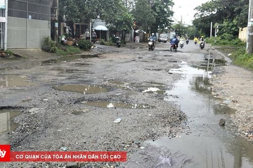 Nhiều tuyến đường tại phường Kon Tum xuống cấp nghiêm trọng