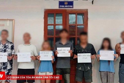 Bắt quả tang nhóm nam, nữ tổ chức, sử dụng ma túy trong nhà nghỉ