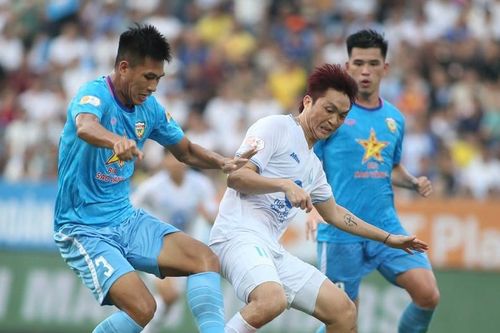 Khi 'bệ phóng' của V-League chông chênh