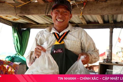 Mực tươi được giá, ngư dân Hà Tĩnh tích cực vươn khơi