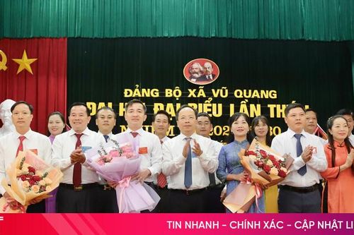 Bí thư Tỉnh ủy Nguyễn Duy Lâm dự Đại hội Đảng bộ xã Vũ Quang