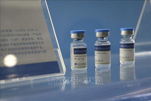 Mỹ nêu lý do chấm dứt tài trợ 22 dự án phát triển vacccine sử dụng công nghệ mRNA