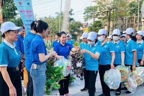 Phụ nữ Bắc Ninh tạo diện mạo mới cho từng khu dân cư