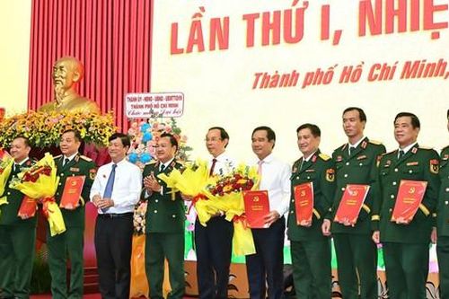 Phát huy truyền thống anh hùng của lực lượng vũ trang thành phố Hồ Chí Minh
