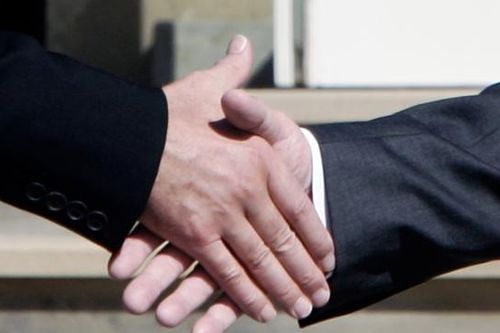 Giao dịch M&A toàn cầu đạt 2,6 nghìn tỷ USD từ đầu năm