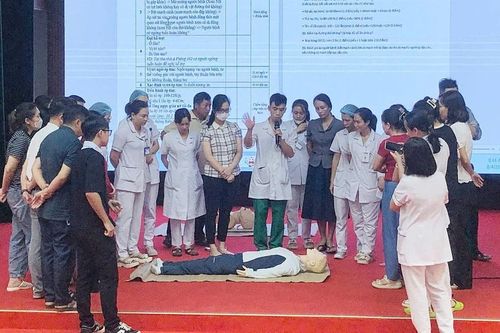 Trên 7 nghìn cán bộ y tế được đào tạo cấp cứu ngừng tuần hoàn và xử trí phản vệ
