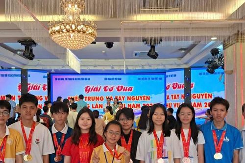 Cờ vua Lâm Đồng giành 17 huy chương tại Giải Cờ vua miền Trung và Tây Nguyên 2025