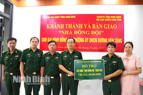 Ban Chỉ huy Bộ đội Biên phòng tỉnh bàn giao 'Nhà đồng đội' cho cán bộ có hoàn cảnh khó khăn