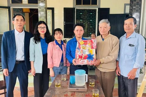 Cô giáo trẻ năng động, sáng tạo
