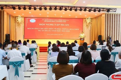 Tập huấn 'Học thông qua chơi' cho gần 500 giáo viên tiểu học