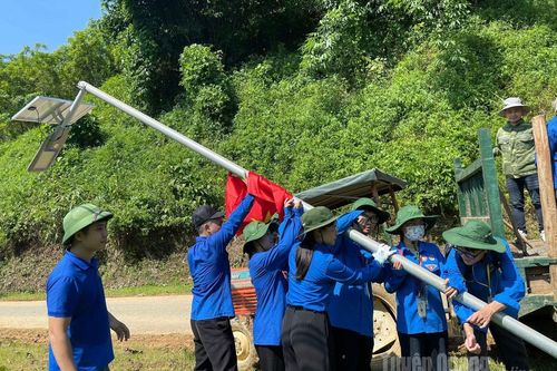 Sôi nổi các hoạt động chào mừng Đại hội Đảng các cấp