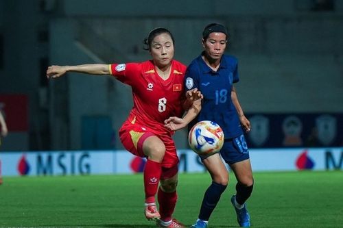 Tuyển nữ Việt Nam ghi 'mưa bàn thắng' vào lưới Campuchia
