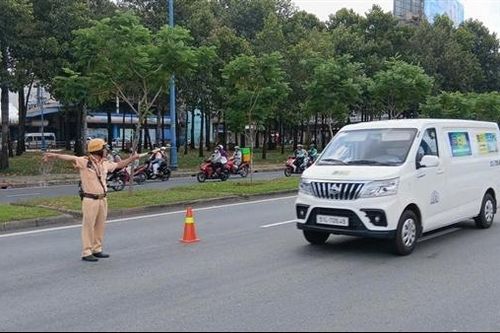 Xử lý nhiều trường hợp không thắt dây an toàn trên xe khách