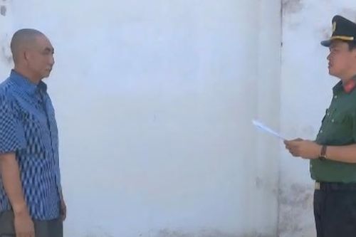 Khởi tố thuyền trưởng chở ngư dân khai thác thủy sản trái phép