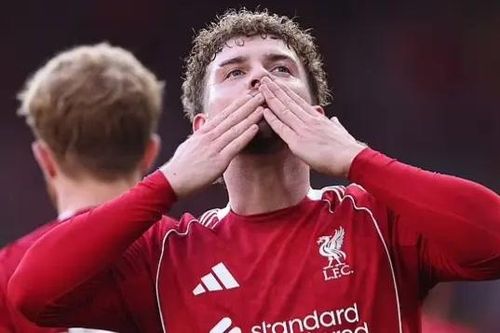 Leipzig đàm phán chiêu mộ 'viên ngọc' của Liverpool