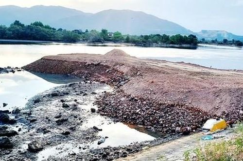 Dư luận bức xúc vì sông Quán Trường, Nha Trang bị lấp