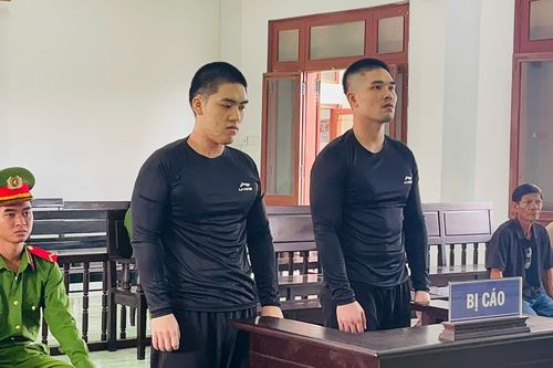 30 năm tù cho hai anh em giang hồ chém người rồi trốn sang Campuchia