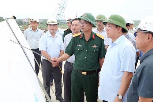 Cầu Phong Châu ở Phú Thọ sẽ được hợp long vào ngày nào?