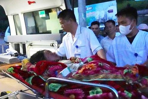 Thủ tướng: Đảm bảo công tác khám chữa bệnh, không để dịch bệnh bùng phát sau mưa lũ