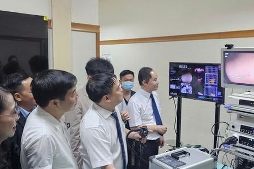 Ứng dụng công nghệ tiên tiến trong nội soi, nâng cao chất lượng chăm sóc sức khỏe nhân dân