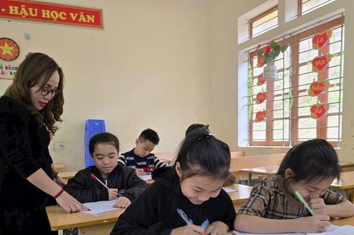Nghệ An: Thiếu giáo viên trước thềm năm học mới
