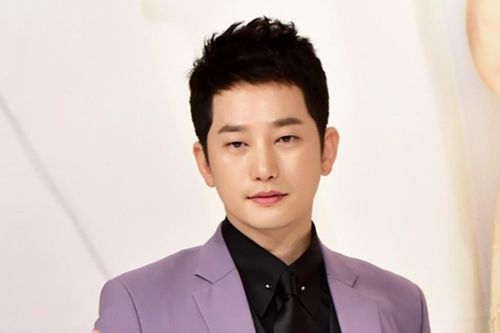 Diễn viên Park Si Hoo bị tố môi giới mại dâm