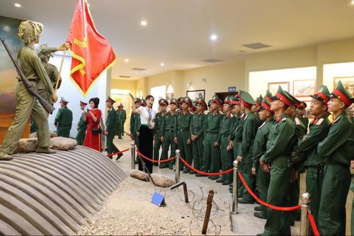 Điểm đến hấp dẫn trong hành trình trở lại chiến trường xưa