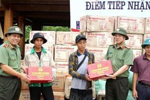 Bộ công an hỗ trợ xây dựng và sửa chữa nhà và trường thiệt hại do mưa lũ