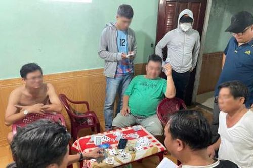 Phá điểm đánh bạc tại gia