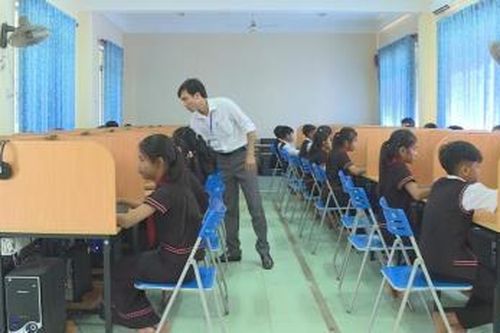 Quảng Ngãi đề xuất xây dựng 5 trường phổ thông dân tộc nội trú tại các xã biên giới