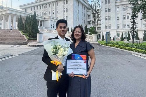 Nam sinh tài năng chinh phục học bổng hơn 20 trường đại học nước ngoài