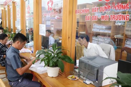 Chi tiết các xã, phường ở Lâm Đồng còn 'trắng' cán bộ chuyên môn