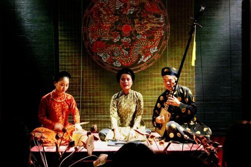 Nhiều chính sách đối với các nghệ nhân