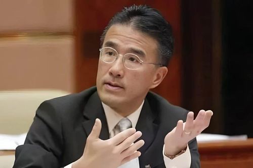 Tỷ phú phát ngôn 'người nghèo không giàu được vì lười biếng' là ai?