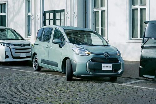 Toyota Juno 2025 chỉ 24.800 USD - minivan đủ cả phòng khách, phòng ngủ
