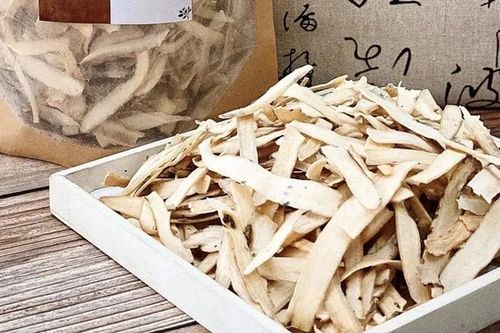 Bộ Y tế yêu cầu thu hồi, tiêu hủy lô dược liệu Bạch thược vi phạm chất lượng